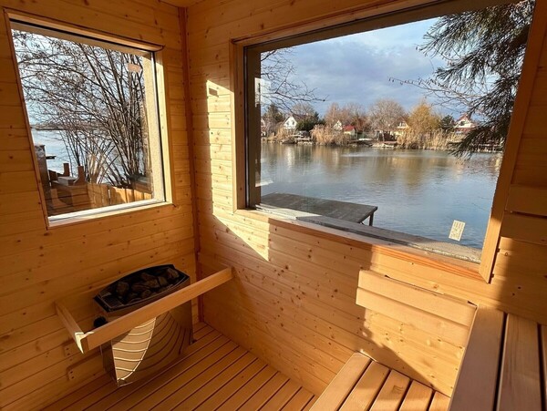 Finn szauna kilátással a Holt-Körösre – Nagyfoki vízparti nyaraló